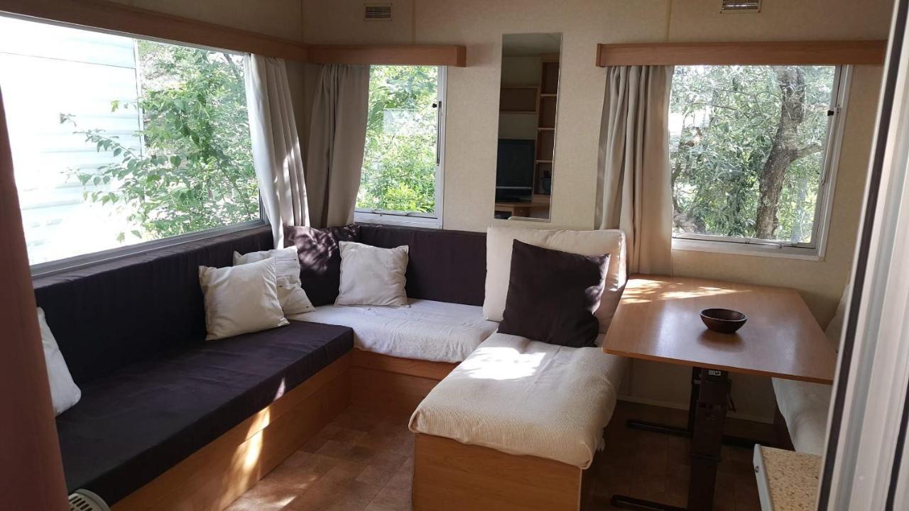 Hotel Li Sourso Aups Exteriér fotografie